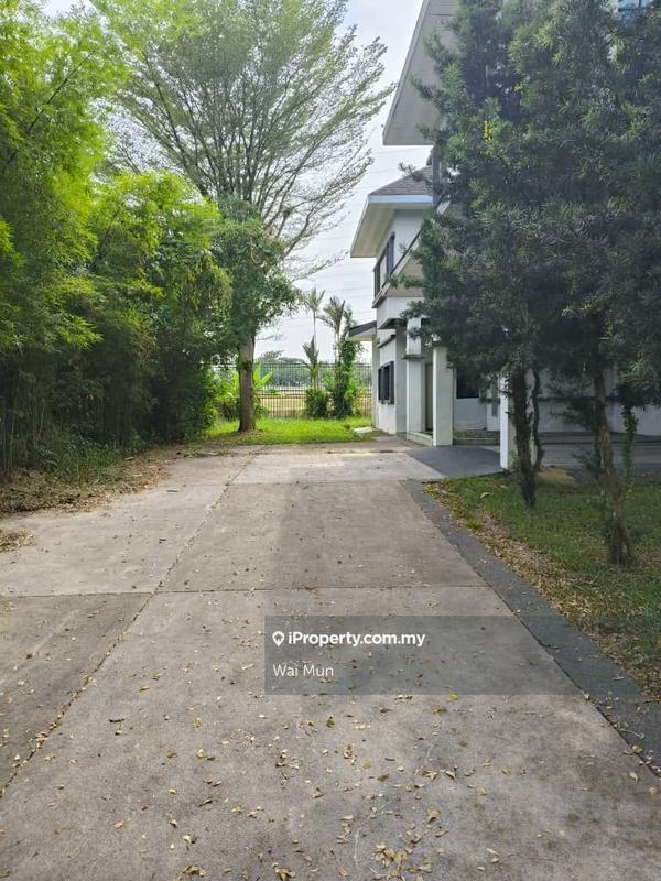 Bungalow House untuk Disewa di Bluwater Estate, Seri Kembangan oleh Wai Mun - iProperty.com.my