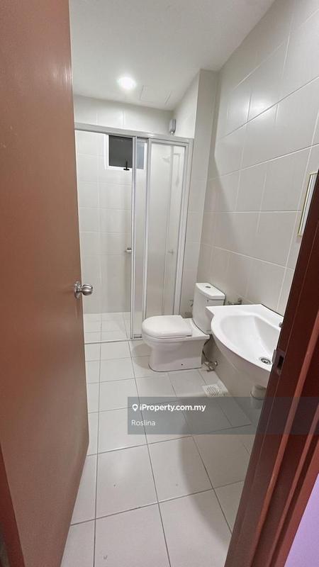 Service Residence for Sale in Meridin Bayvue @ Sierra Perdana by Roslina - iProperty.com.my