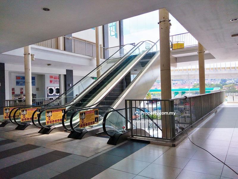 Kedai untuk Dijual di Bandar Putra Permai, Seri Kembangan oleh Annie Yoon - iProperty.com.my