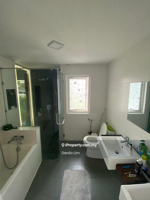 3-storey Terraced House for Sale in Batu 9, Cheras by Danilo Lim - Bathroom - iProperty.com.my