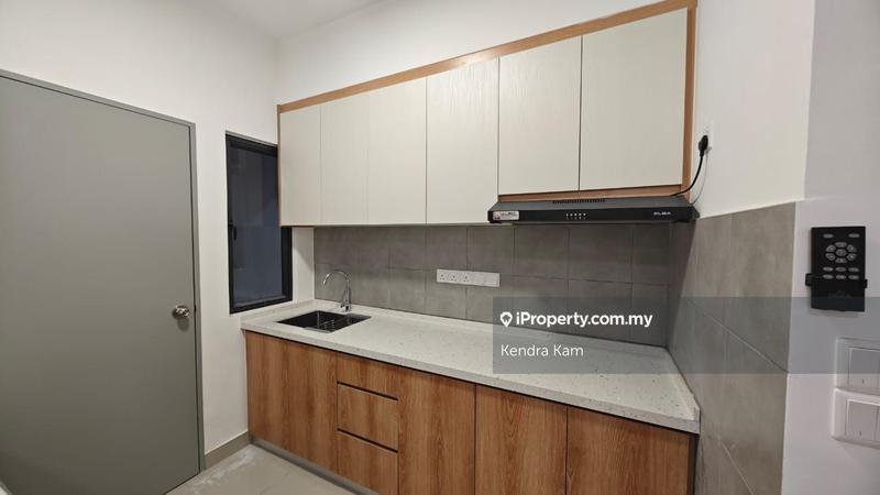 For Rent - M Vertica