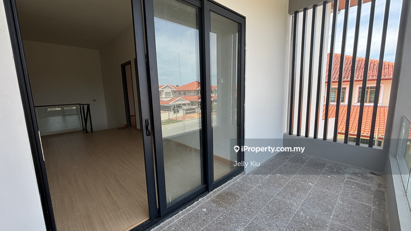 Rumah Berkembar untuk Dijual di Miri, Sarawak oleh Jelly Kiu - iProperty.com.my