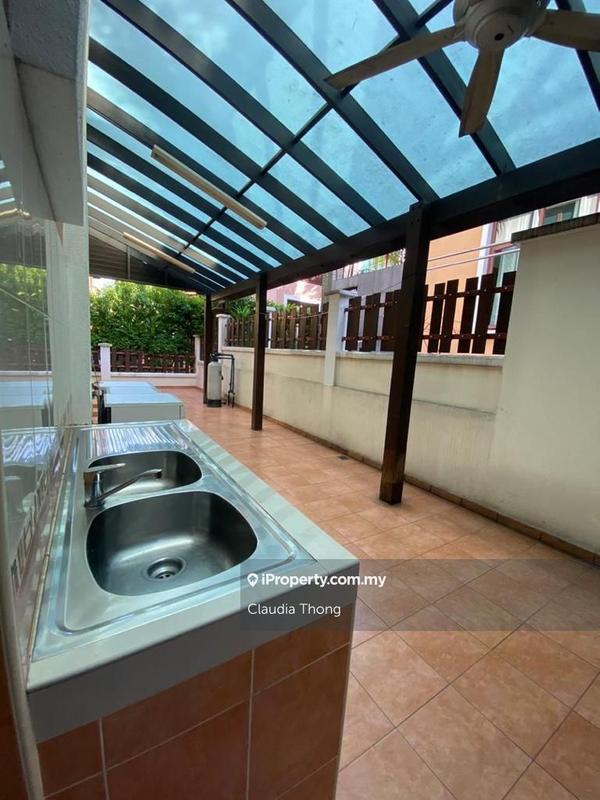 Rumah Berkembar untuk Dijual di 2uj8d, Batu oleh Claudia Thong - iProperty.com.my