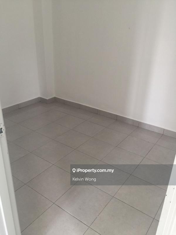 Rumah Berangkai 1 Tingkat untuk Dijual di Pulau Indah, Klang oleh Kelvin Wong - iProperty.com.my