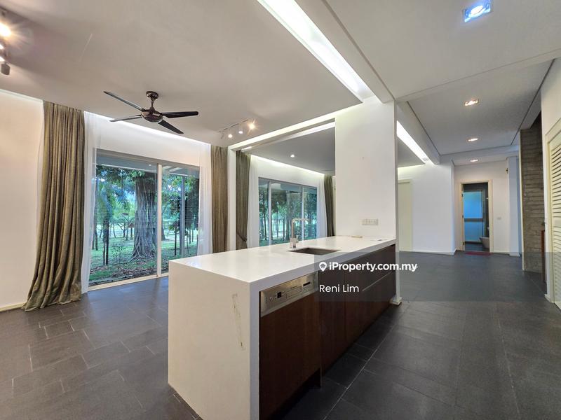 Rumah Berkembar untuk Dijual di Seri Pilmoor, Bayu Timur, Ara damansara, Ara Damansara oleh Reni Lim - Kitchen - iProperty.com.my