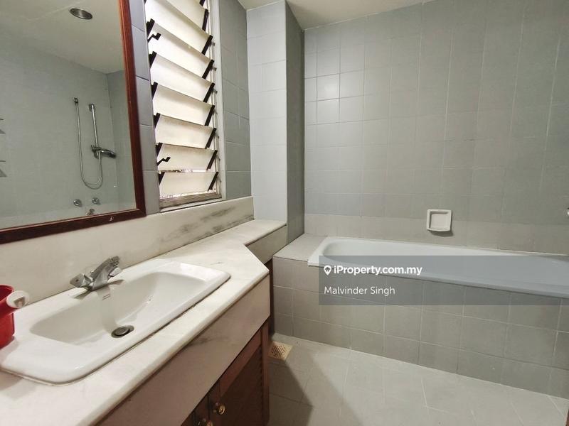 Kondominium untuk Dijual di Ampang 212 oleh Mel Walia - iProperty.com.my