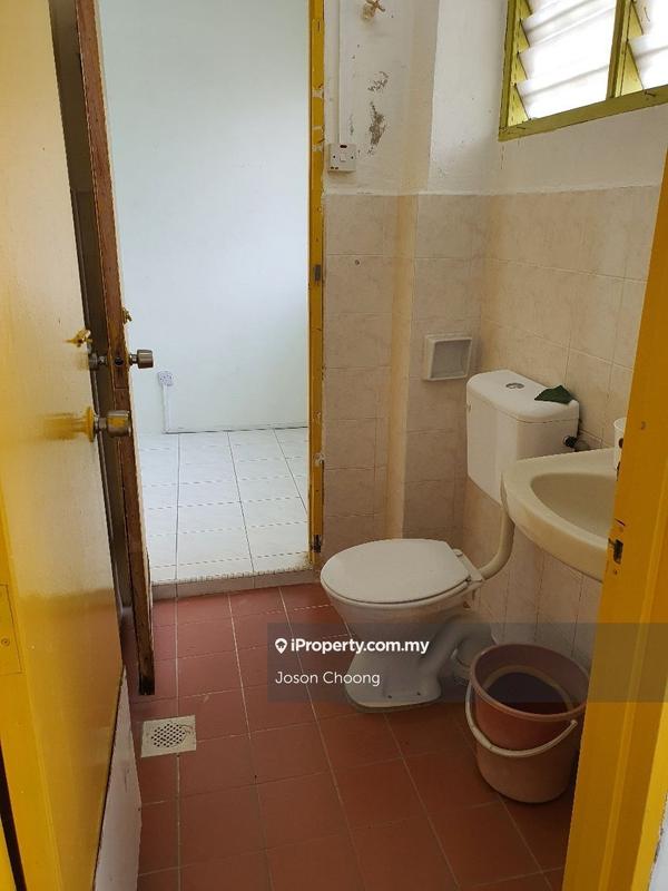 Rumah Teres 2-Tingkat untuk Dijual di Taman Bukit Serdang, Seri Kembangan oleh Joson Choong - iProperty.com.my