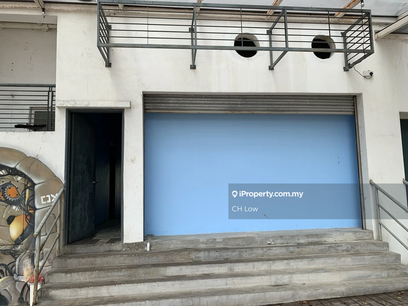 Shop / Office for Rent in Bandar Putra Permai, Seri Kembangan by CH Low - iProperty.com.my