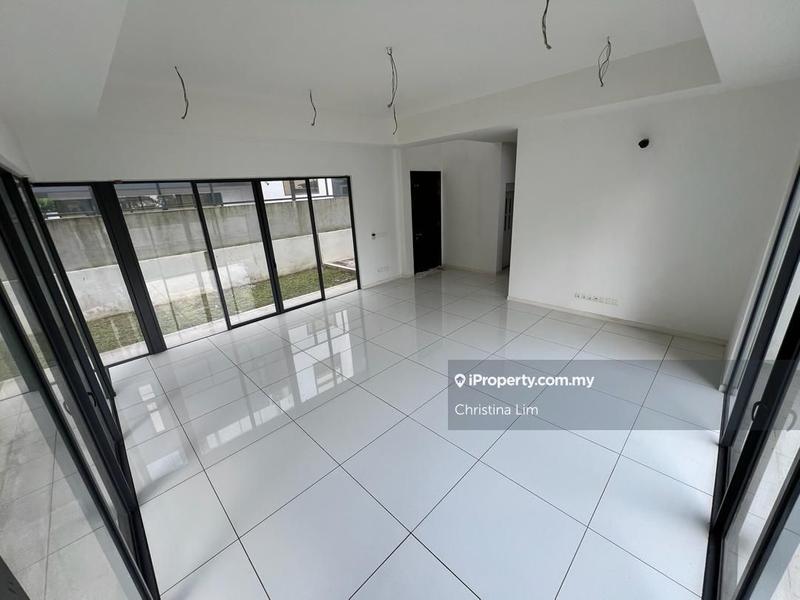 Rumah Flat untuk Dijual di Taman Saujana Puchong oleh Christina Lim - iProperty.com.my