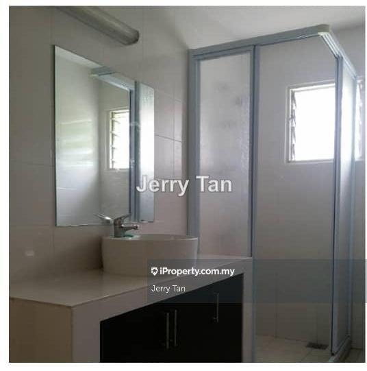 Banglo untuk Dijual di Taman Hillview, Ampang oleh Jerry Tan - iProperty.com.my