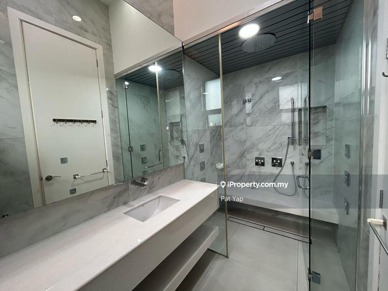 Banglo untuk Dijual di Country Heights Damansara, KL City Centre oleh Pat Yap - iProperty.com.my