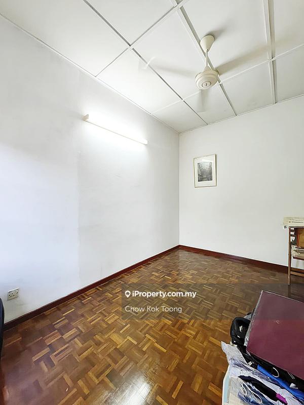 Rumah Teres 2-Tingkat untuk Dijual di Seksyen 9, Shah Alam oleh Chow Kok Toong - iProperty.com.my