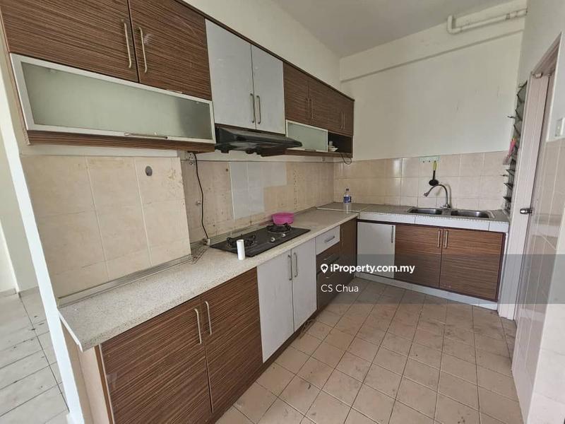 For Sale - Selesa I Resort Apartment (Pangsapuri Damai Mewah B)