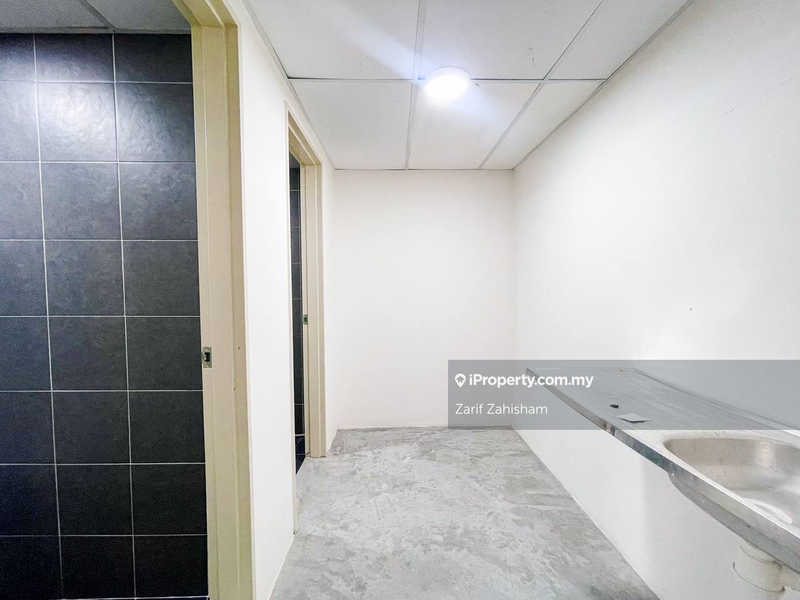Shop-Office for Sale in Southville City Bangi, Dengkil by Zarif Zahisham - iProperty.com.my
