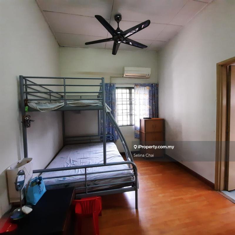 Rumah Teres untuk Dijual di Bukit Jelutong, Shah Alam oleh Selina Chai - iProperty.com.my