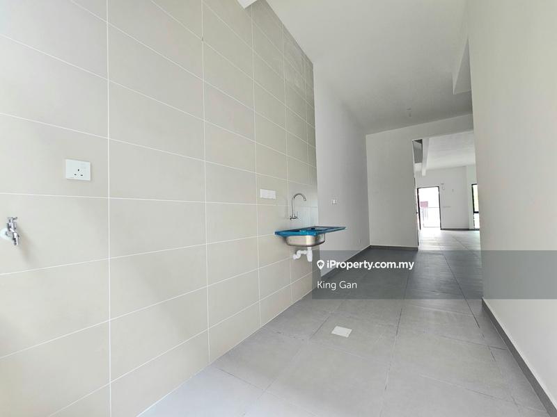 Rumah Berangkai 3 Tingkat untuk Dijual di Batu 9, Cheras oleh King Gan - iProperty.com.my