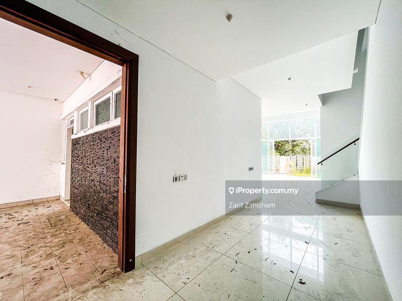 3-storey Terraced House for Sale in Seksyen U8, Shah Alam by Zarif Zahisham - iProperty.com.my