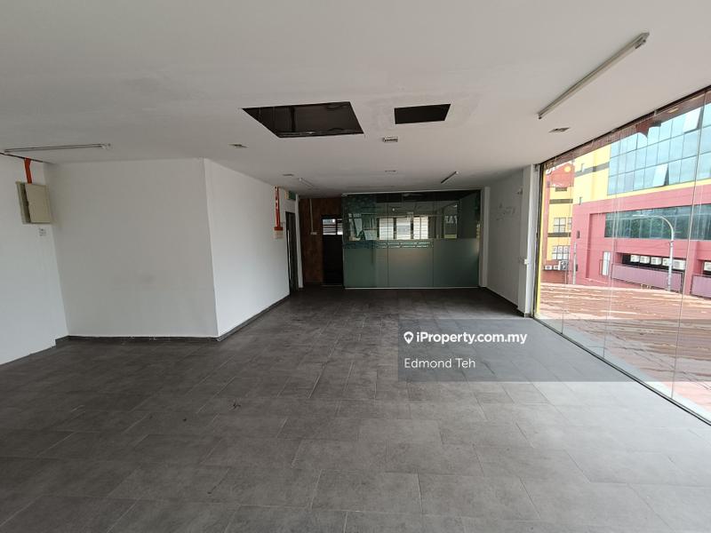 For Rent - 1st Floor Shop Office Corner At Jalan Ipoh Face Main Road