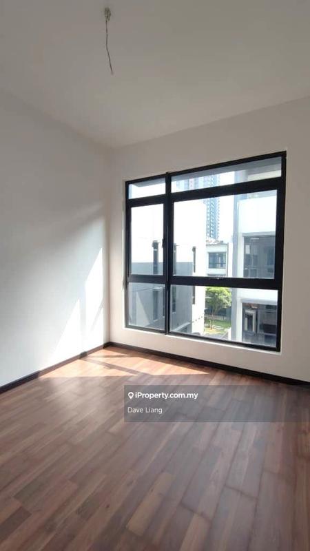 4-storey Terraced House for Sale in Taman Bukit Serdang, Seri Kembangan by Dave Liang - iProperty.com.my
