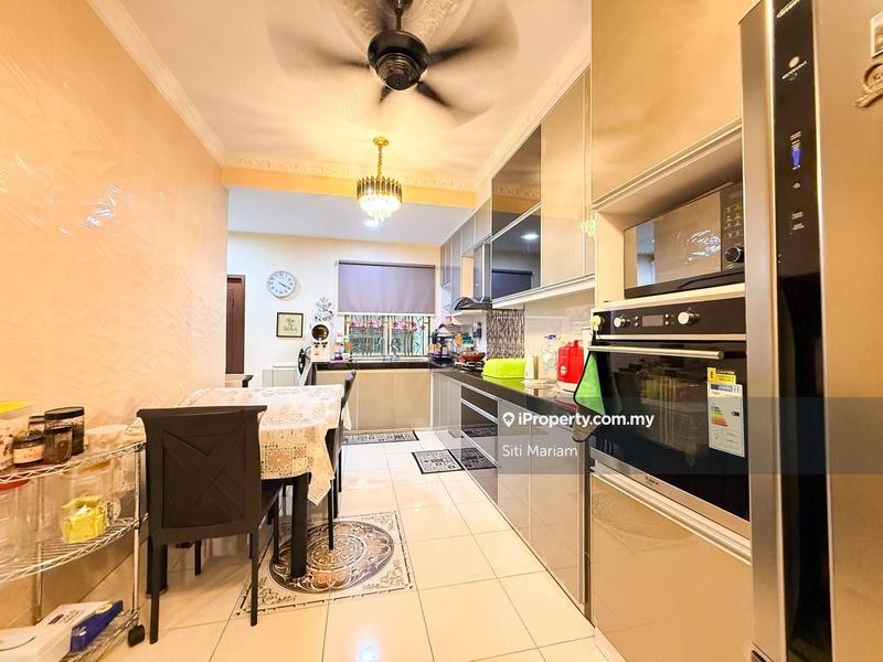 Rumah Teres 2-Tingkat untuk Dijual di Taman Lestari Putra, Seri Kembangan oleh Siti Mariam - iProperty.com.my