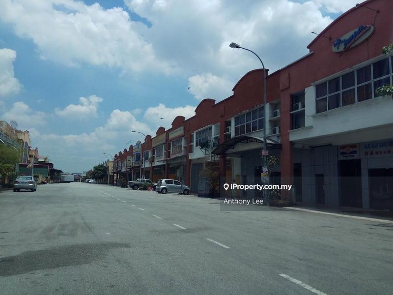 For Rent - 1.5 Storey Factory for RENT, Jalan SBC, Taman Sri Batu Caves, Kawasan industrial Batu Caves