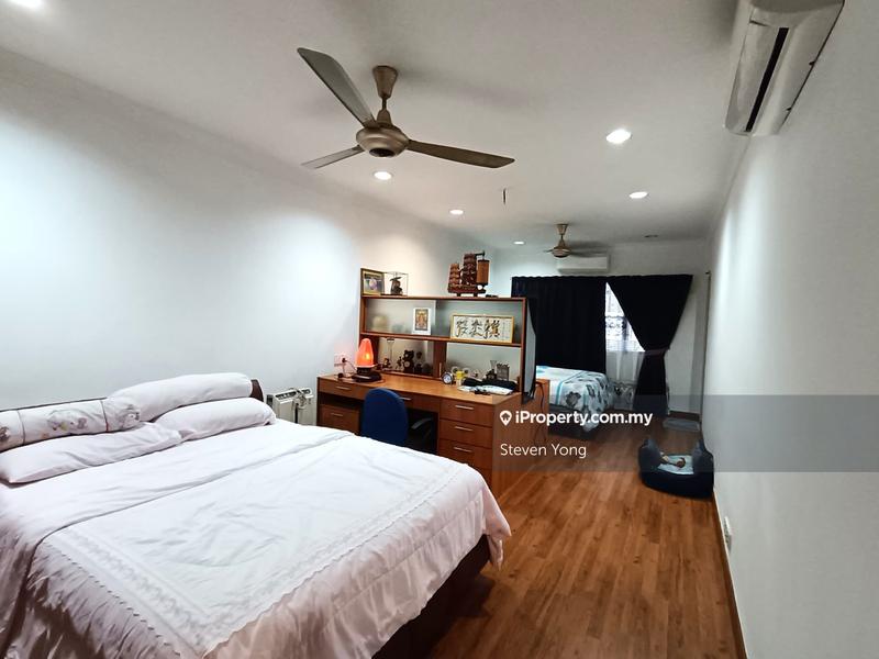 Rumah Berkembar untuk Dijual di Taman Makmur, Bandar Sungai Long oleh Steven Yong - iProperty.com.my