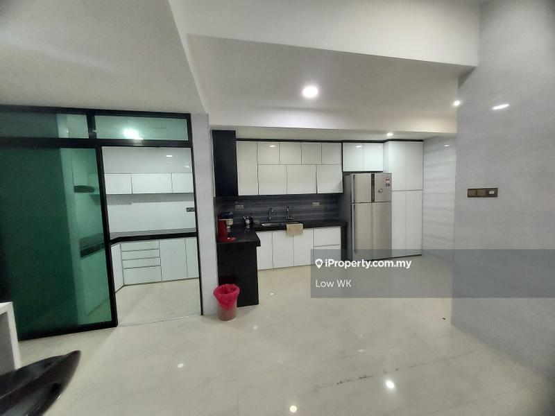 Rumah Teres untuk Dijual di Happy Garden, Kuchai Lama oleh Low WK - iProperty.com.my
