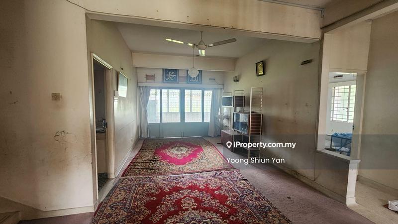 Bungalow House untuk Dijual di Kampung Bandar Hilir, Melaka City oleh Yoong Shiun Yan - Living Room - iProperty.com.my