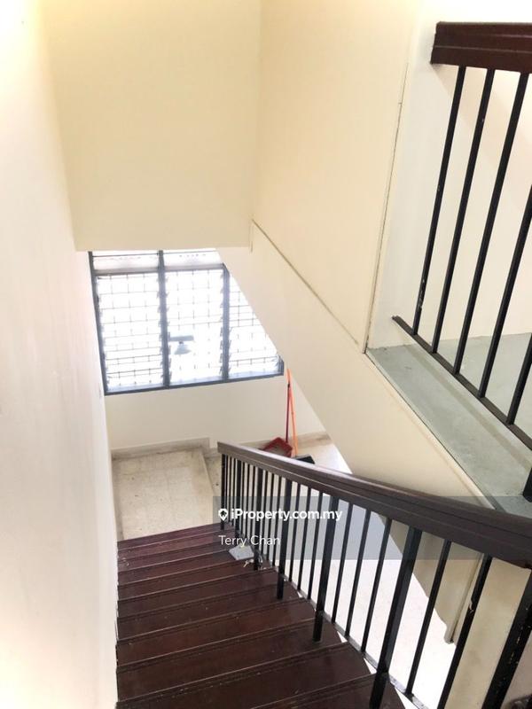 Rumah Teres 2-Tingkat untuk Dijual di Taman Bukit Anggerik, Cheras oleh Terry Chan - iProperty.com.my