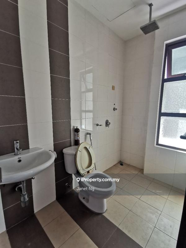 Rumah Berkembar untuk Dijual di Subang Jaya, Selangor oleh Janet Ng - iProperty.com.my