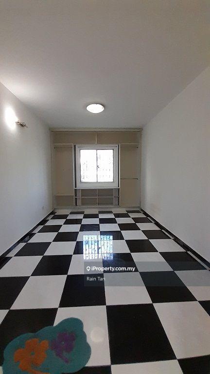 Condominium for Sale in Amadesa Resort Condominium by Rain Tan - iProperty.com.my