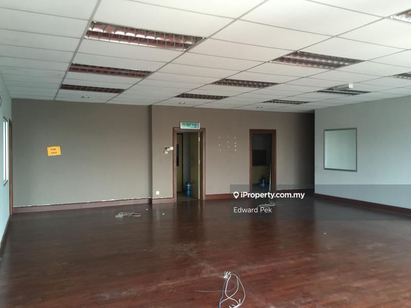 Kilang Berkembar untuk Disewa di Seksyen U1, Glenmarie oleh Edward Pek - iProperty.com.my