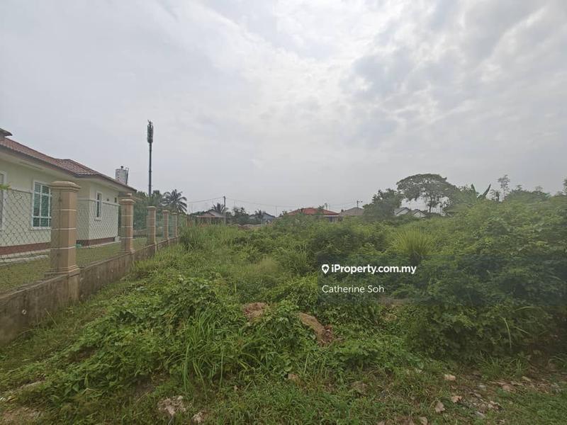 Tanah Banglo untuk Dijual di Kampung Duyong, Semabok oleh Catherine Soh - iProperty.com.my