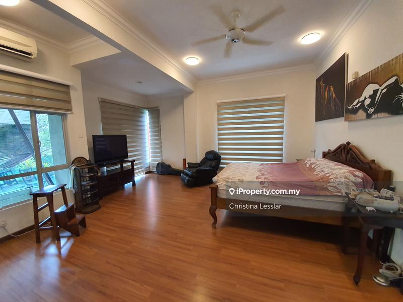 Rumah Teres 2.5-Tingkat untuk Dijual di USJ Heights, Subang Jaya oleh Christina Lesslar - iProperty.com.my