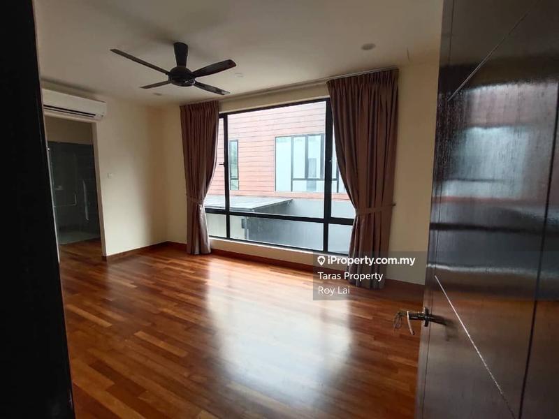 Bungalow House untuk Disewa di Country Heights, Kajang oleh Roy Lai - iProperty.com.my