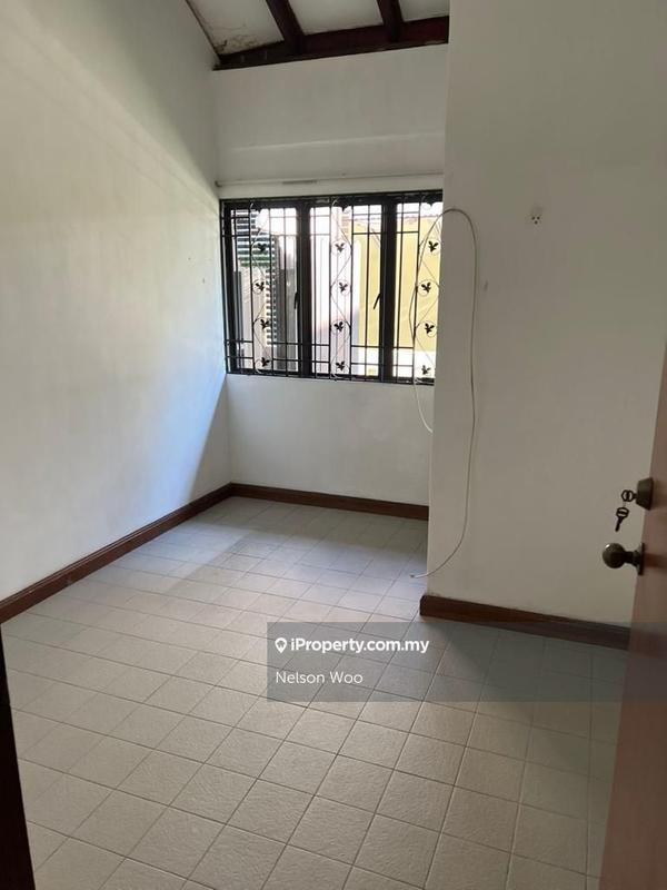 Bungalow House for Sale in Bukit Gita Bayu, Seri Kembangan by Nelson Woo - iProperty.com.my