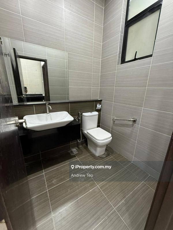 Rumah Berkembar untuk Dijual di Taman Gaya, Ulu Tiram oleh Andrew Teo - iProperty.com.my
