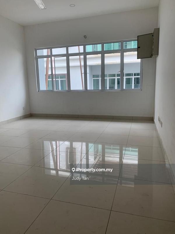 Rumah Berkembar untuk Dijual di Desa Alam U12 Shah Alam, Shah Alam oleh Judy Tan - iProperty.com.my