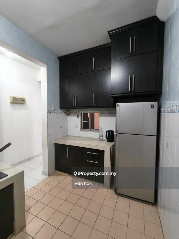 Condominium for Sale in Puncak Seri Kelana by Ivan Kok - Kitchen - iProperty.com.my