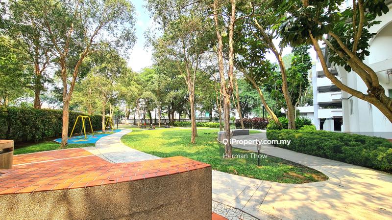 Kondominium untuk Dijual di The Boulevard oleh Herman Thow - BBQ & Park - iProperty.com.my