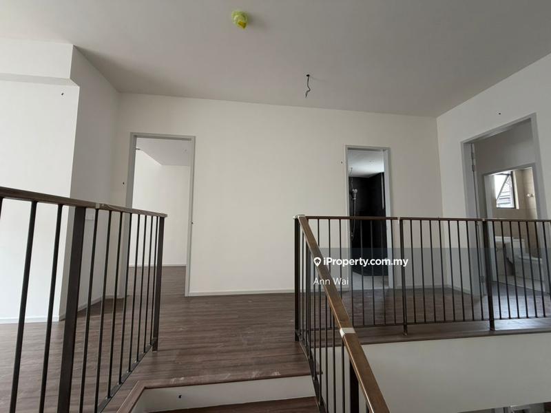 Rumah Teres 3-Tingkat untuk Dijual di Jia Residences, Seri Kembangan oleh Ann Wai - iProperty.com.my