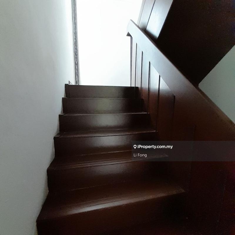 Bungalow House for Sale in Taman Bukit Seputeh, Seputeh by Li Fong - iProperty.com.my