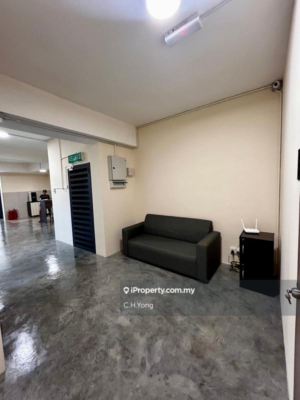 Pejabat untuk Disewa di Bandar Putra Permai, Seri Kembangan oleh C.H.Yong - iProperty.com.my