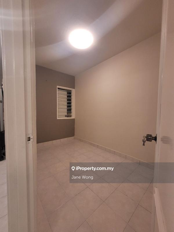 Rumah Flat untuk Dijual di Flora Damansara Flat oleh Jane Wong - iProperty.com.my