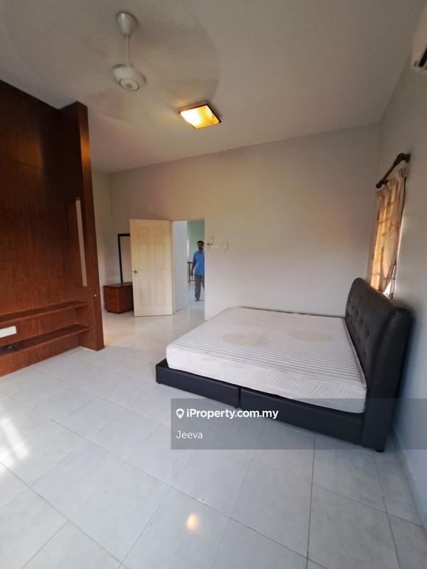Rumah Berkembar untuk Dijual di Seremban 2, Seremban oleh Jeeva - iProperty.com.my