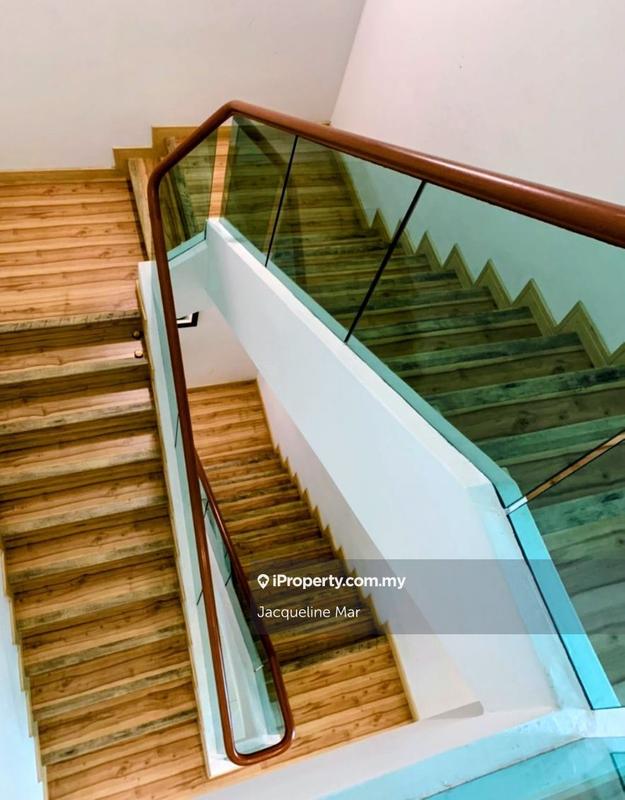 Rumah Berkembar untuk Dijual di Serdang, Seri Kembangan oleh Jacqueline Mar - iProperty.com.my