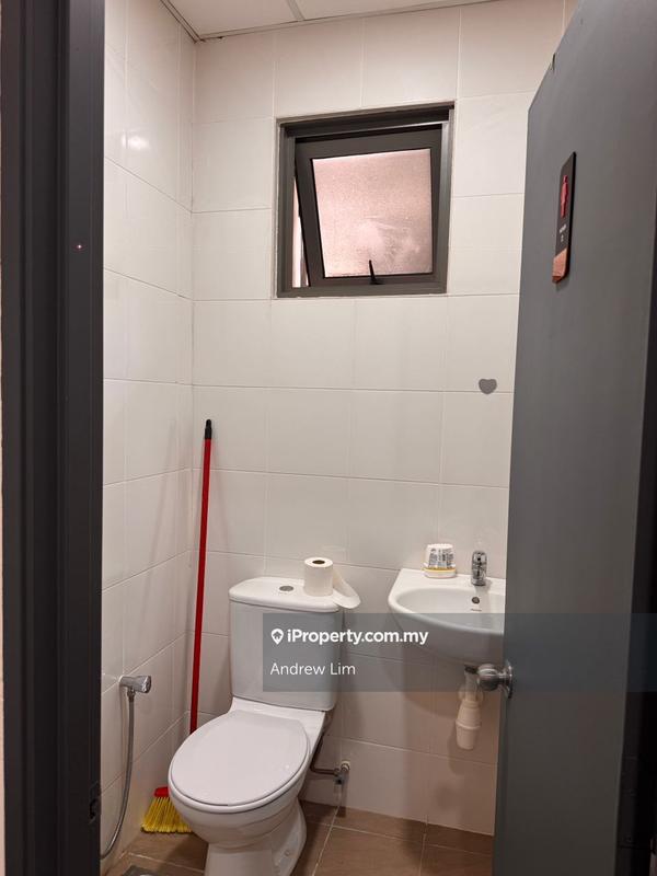 Pejabat untuk Disewa di Lake Fields, Sungai Besi oleh Andrew Lim - iProperty.com.my