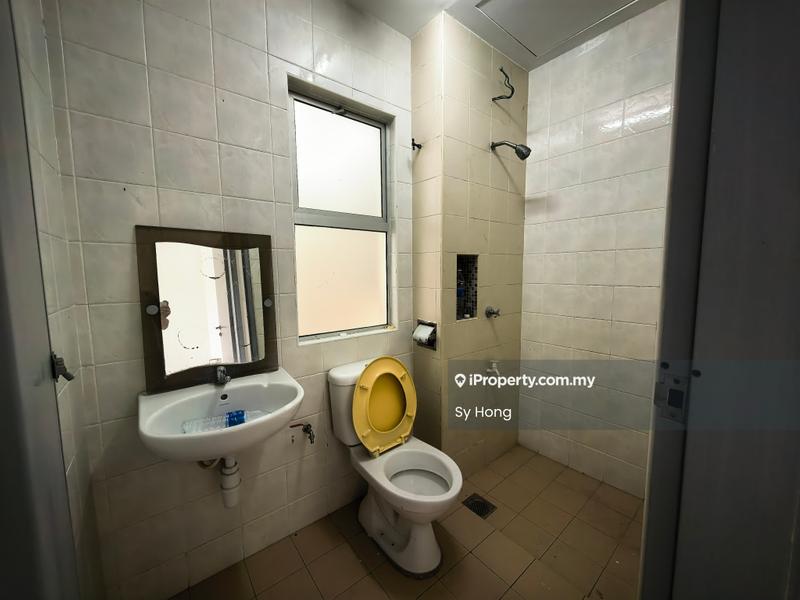 Townhouse for Sale in Kota Kemuning, Shah Alam by Sy Hong - iProperty.com.my