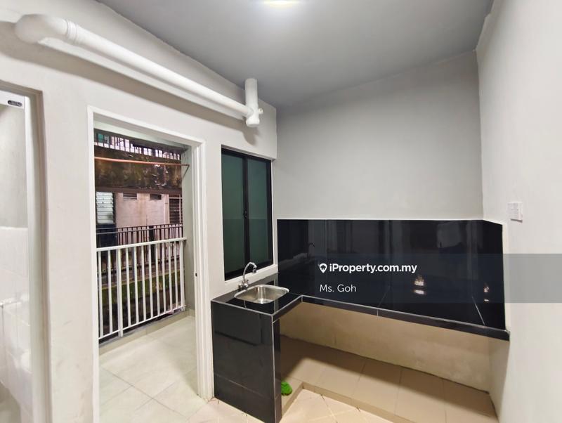 For Sale - Larkin Perdana