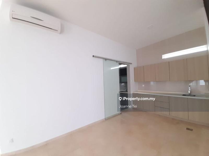 Bungalow House for Sale in Lakefront Villa, Cyberjaya by Joanne Tei - iProperty.com.my